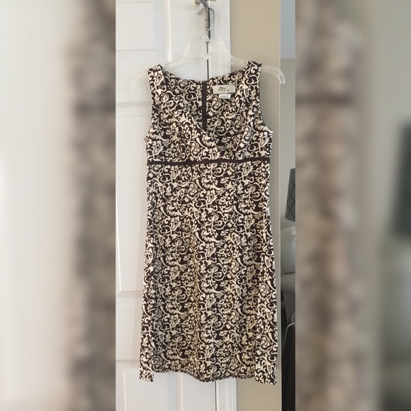 Brown and cream dress - Picture 1 of 1